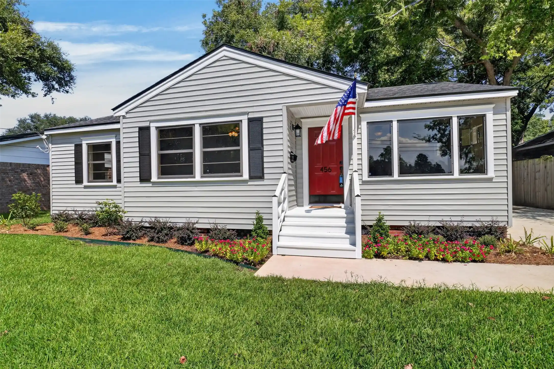 Photo 1 of Single family home for sale at 456 Atlantic Ave, Shreveport, LA 71105 | MLS# 21380261 | Listing updated on 2026-10-28