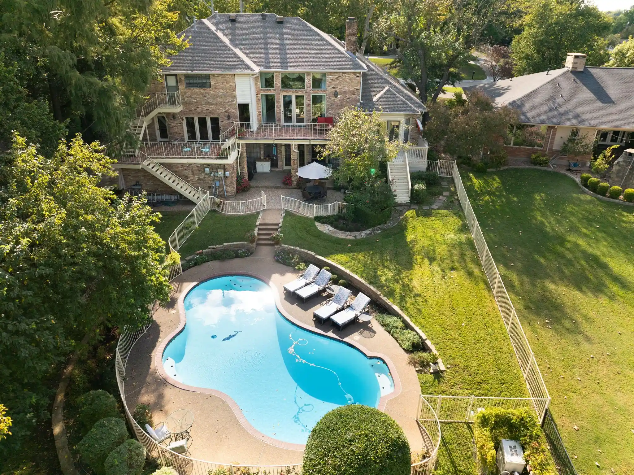Photo 1 of Single family home for sale at 3316 S Country Clb Rd, Garland, TX 75043 | MLS# 21382526 | Listing updated on 2026-10-23