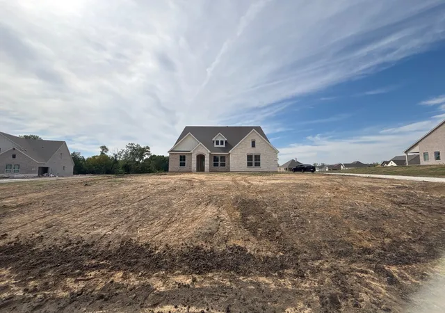 Photo 1 of Sale Pending at 703 Deer Dale Ct, Van Alstyne, TX 75495 | MLS# 21382444 | Listing updated on 2026-09-29