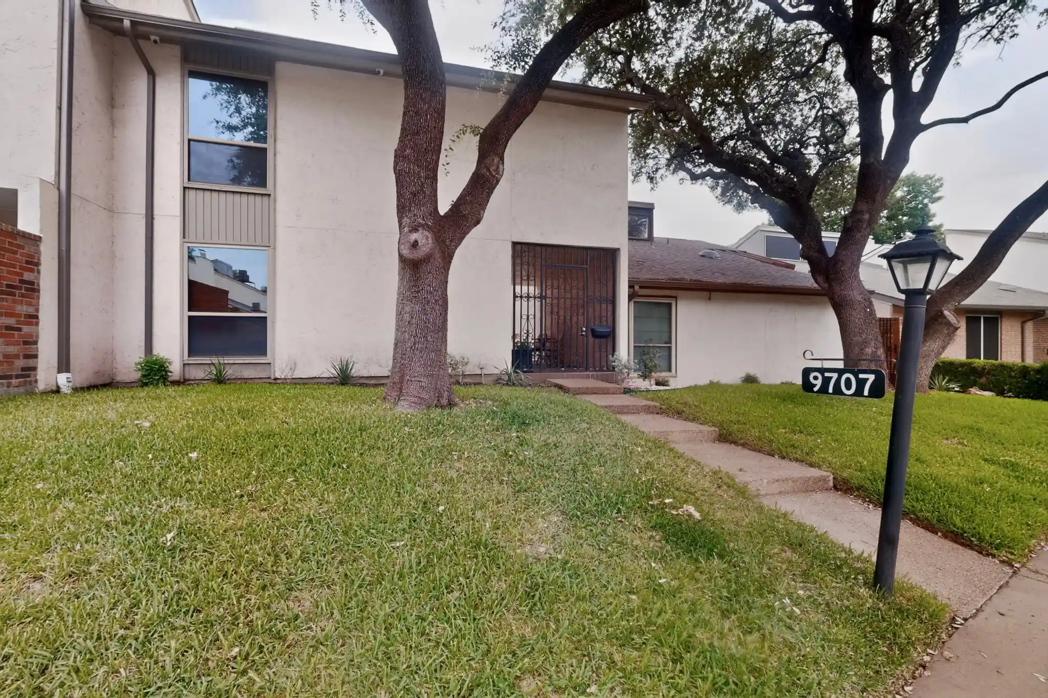 Photo 1 of Townhouse for sale at 9707 Smokefeather Ln, Dallas, TX 75243 | MLS# 21382461 | Listing updated on 2026-10-22