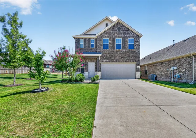 Photo 1 of Single family home for sale at 3348 Duncan Way, Denton, TX 76210 | MLS# 21382893 | Listing updated on 2026-09-20