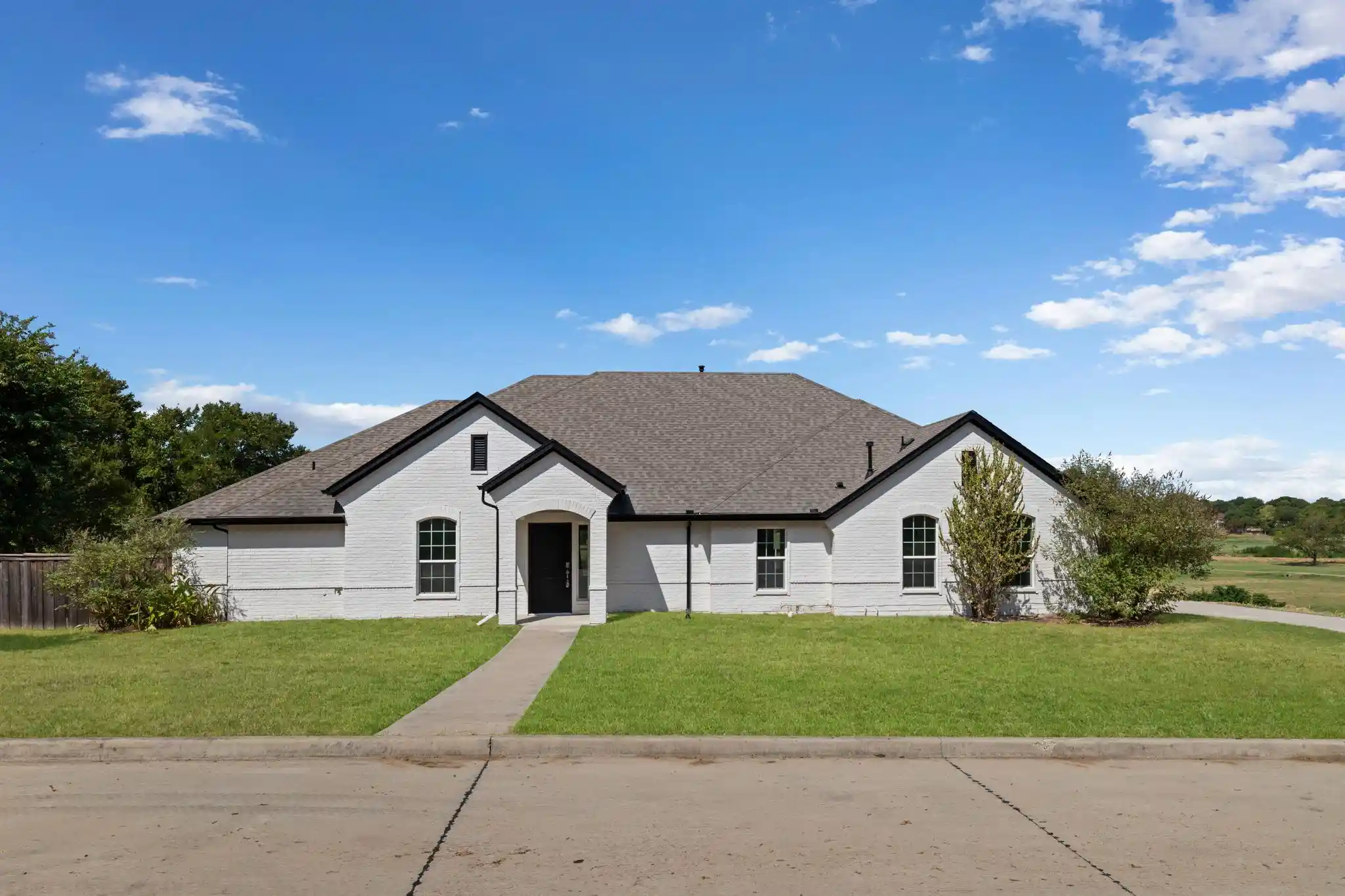 Photo 1 of Single family home for sale at 3648 Bluegrass Dr, Grand Prairie, TX 75052 | MLS# 21382937 | Listing updated on 2026-10-28