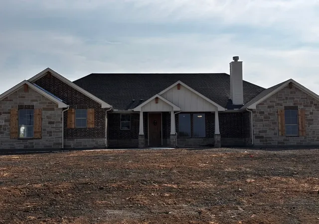 Photo 1 of Single family home for sale at 135 Big Sky Rd, Decatur, TX 76234 | MLS# 21383097 | Listing updated on 2026-10-08