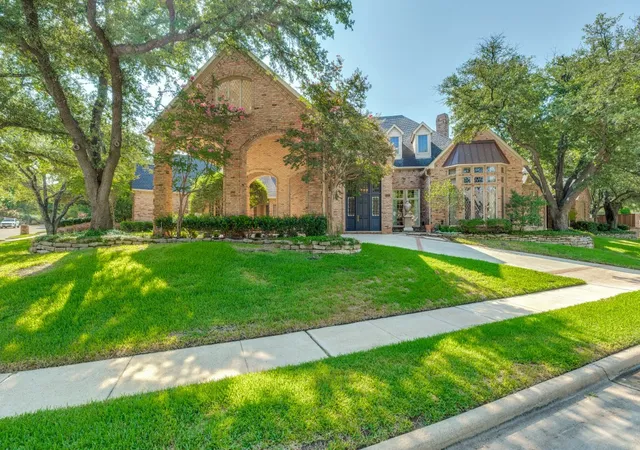 Photo 1 of Sale Pending at 5324 Mariners Dr, Plano, TX 75093 | MLS# 21380550 | Listing updated on 2026-10-06