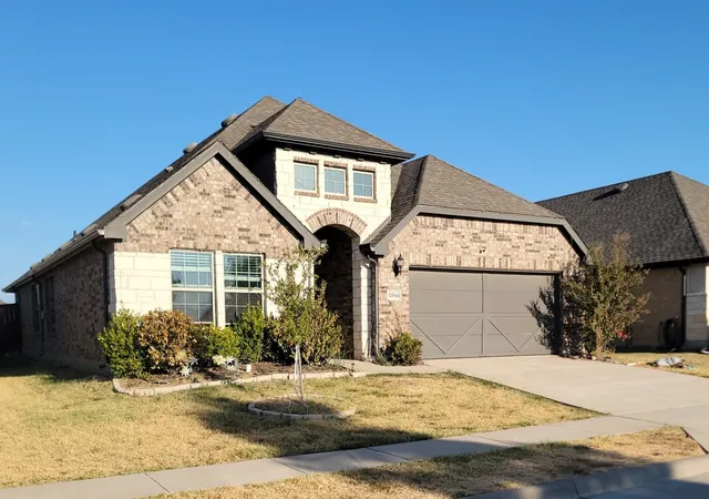 Photo 2 of Single family home for sale at 3204 Elk Camp Rd, Aubrey, TX 76227 | MLS# 21379509 | Listing updated on 2026-09-20