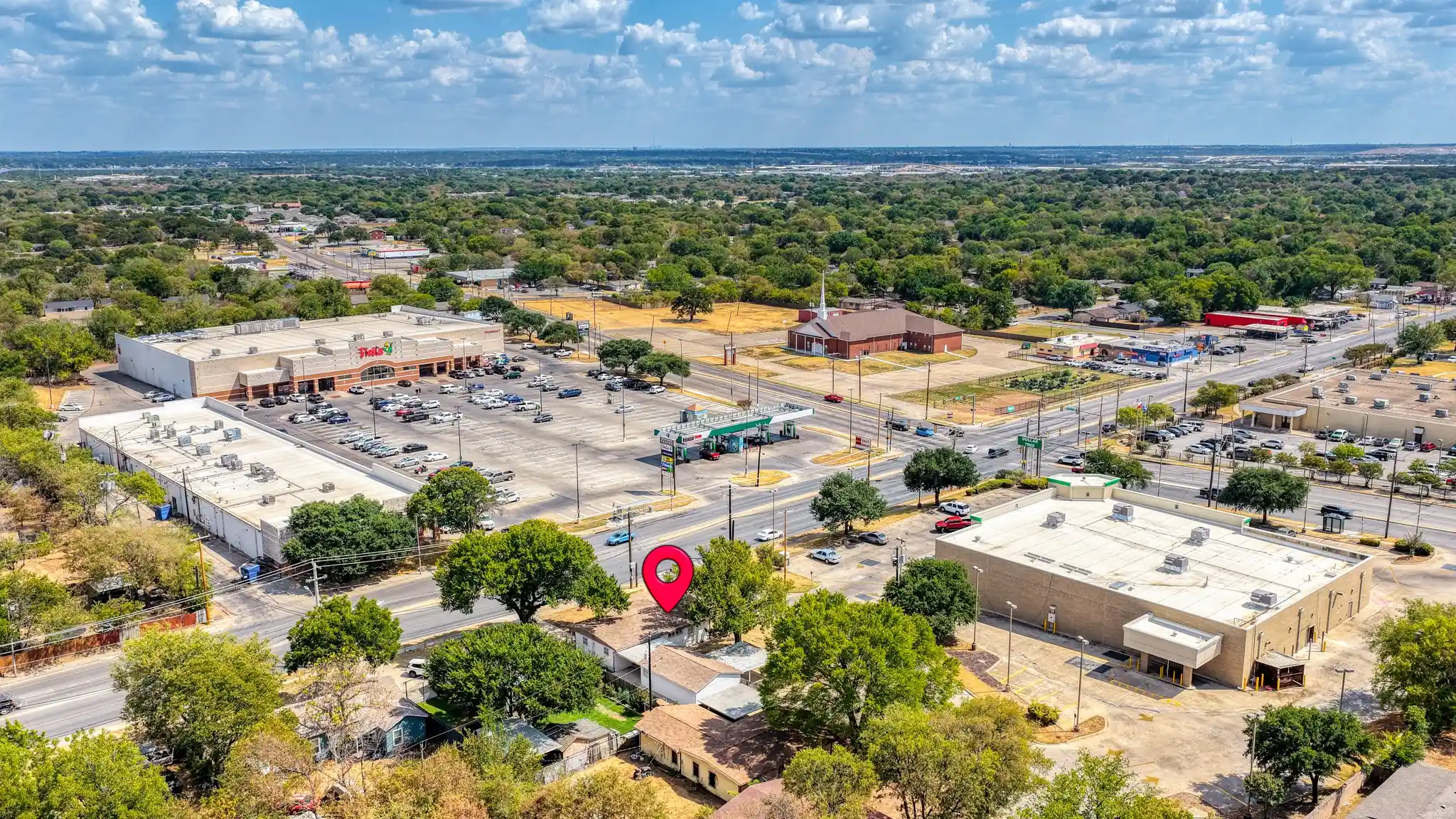 Photo 1 of Single family home for sale at 3008 Miller Ave, Fort Worth, TX 76105 | MLS# 21382305 | Listing updated on 2026-10-27