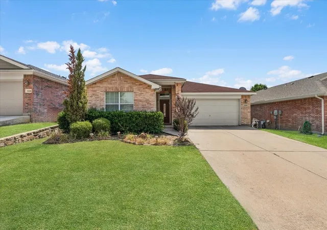 Photo 1 of Single family home for sale at 3604 Black Ranch Ct, Roanoke, TX 76262 | MLS# 21382666 | Listing updated on 2026-10-08