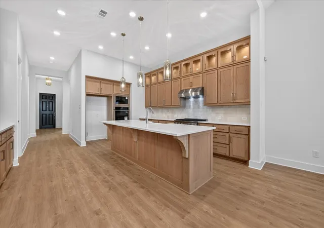 Photo 2 of Single family home for sale at 1005 Mumms Fld Dr, Justin, TX 76247 | MLS# 21383735 | Listing updated on 2026-10-08