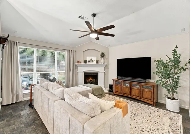 Photo 2 of Single family home for sale at 2868 Spotted Owl Dr, Fort Worth, TX 76244 | MLS# 21379072 | Listing updated on 2026-10-07