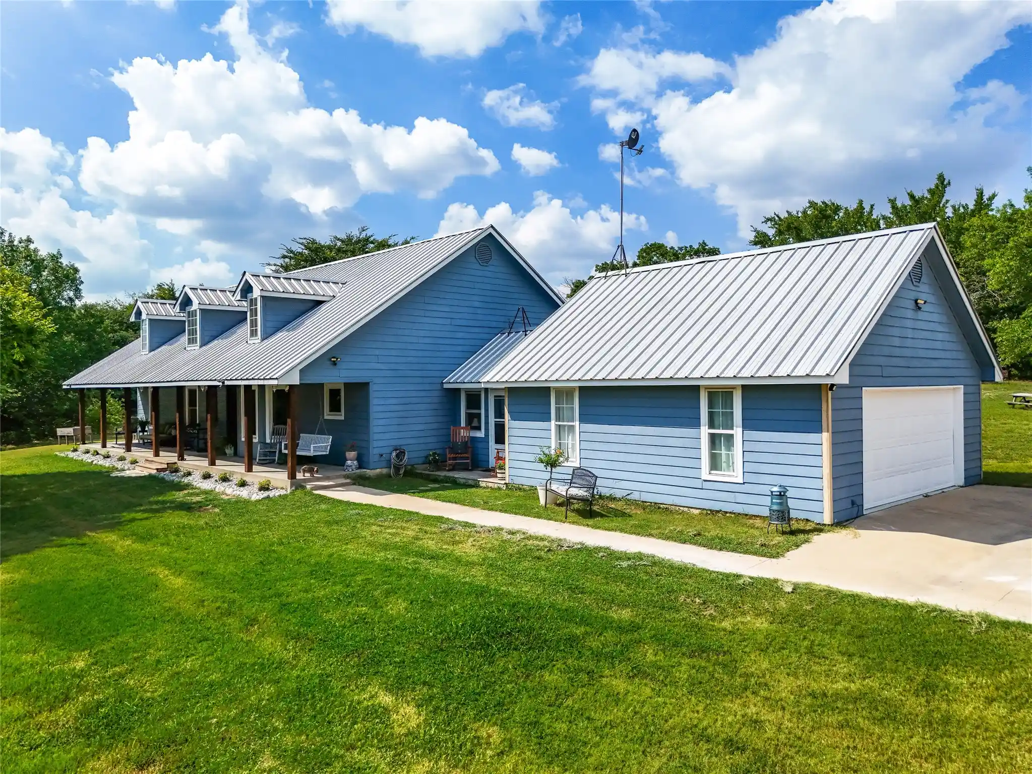 Single family home for sale at 1088 Bub Hl Rd, Whitewright, TX 75491 | MLS# 21383884