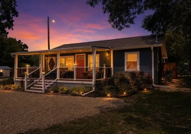 Photo 1 of Single family home for sale at 101 Merry Way, Gun Barrel City, TX 75156 | MLS# 21382766 | Listing updated on 2026-09-24
