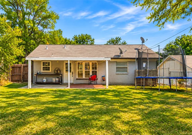 Photo 2 of Sale Pending at 7021 Payte Ln, North Richland Hills, TX 76182 | MLS# 21382289 | Listing updated on 2026-09-25