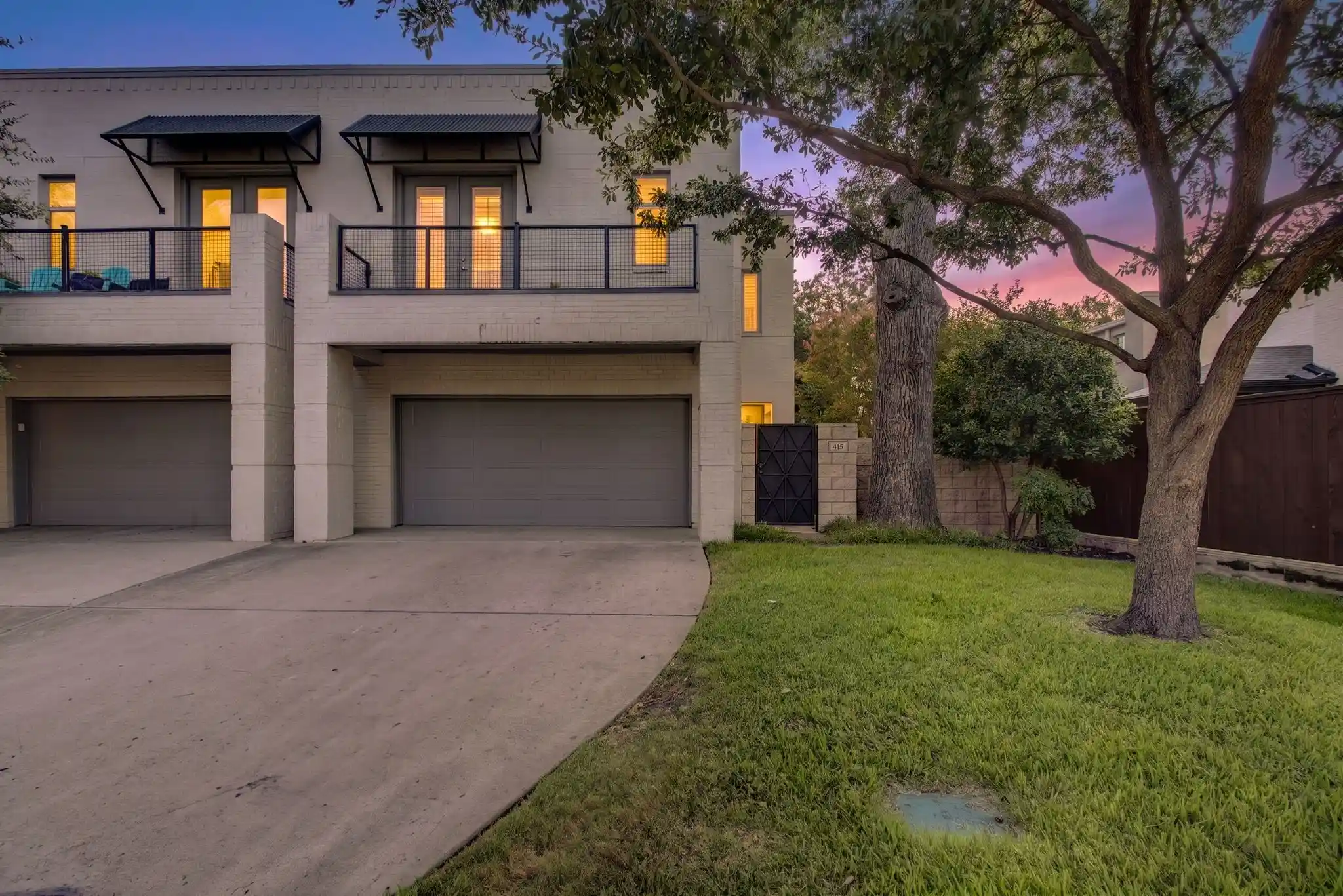 Single family home for sale at 415 Templeton Dr, Fort Worth, TX 76107 | MLS# 21383875