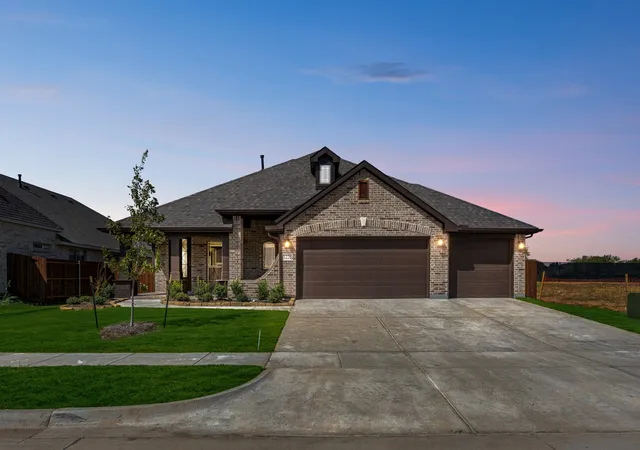 Photo 2 of Single family home for sale at 3225 Fraser Dr, Glenn Heights, TX 75154 | MLS# 21383158 | Listing updated on 2026-10-05