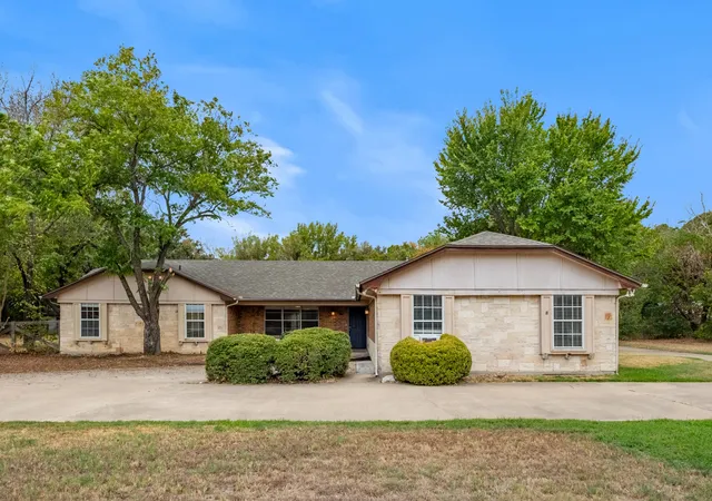 Photo 1 of Single family home for sale at 156 S Pearson, Keller, TX 76248 | MLS# 21384071 | Listing updated on 2026-09-27