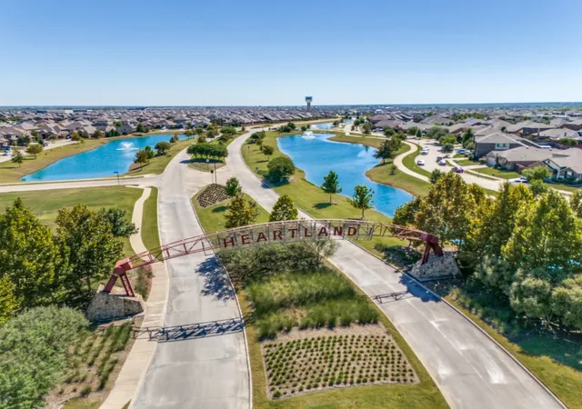 Photo 3 of Single family home for sale at 4007 Springfield Ln, Forney, TX 75126 | MLS# 21380397 | Listing updated on 2026-10-08