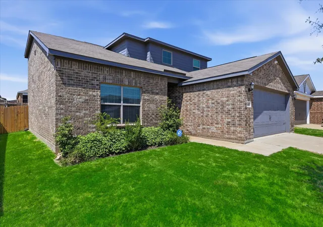 Photo 1 of Single family home for sale at 2031 Canterbury Dr, Seagoville, TX 75159 | MLS# 21383671 | Listing updated on 2026-10-09