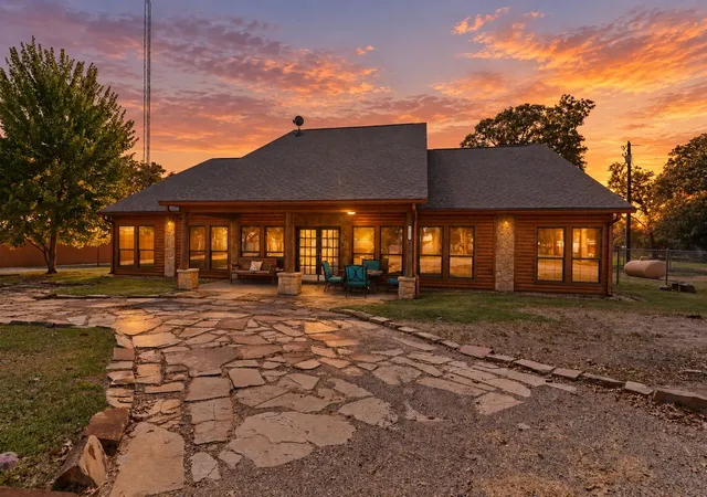 Photo 1 of Single family home for sale at 7272 County Rd 3516, Quinlan, TX 75474 | MLS# 21384182 | Listing updated on 2026-10-09