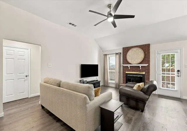 Photo 3 of Sale Pending at 4901 Superior Ct, Flower Mound, TX 75028 | MLS# 21384353 | Listing updated on 2026-09-30