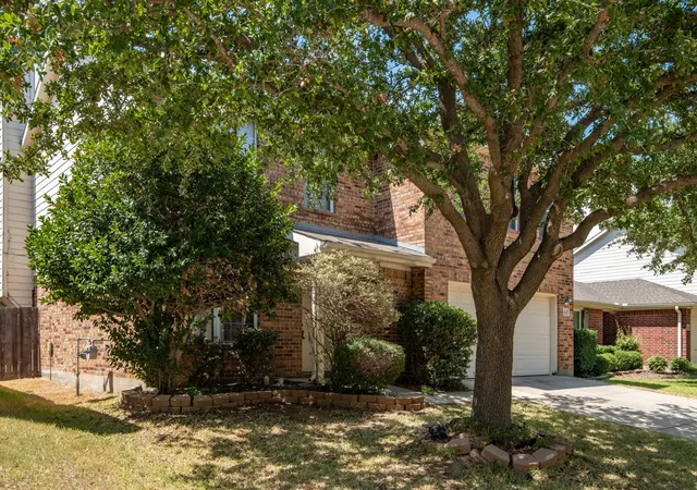Photo 2 of Sale Pending at 13249 Elmhurst Dr, Fort Worth, TX 76244 | MLS# 21384387 | Listing updated on 2026-09-30
