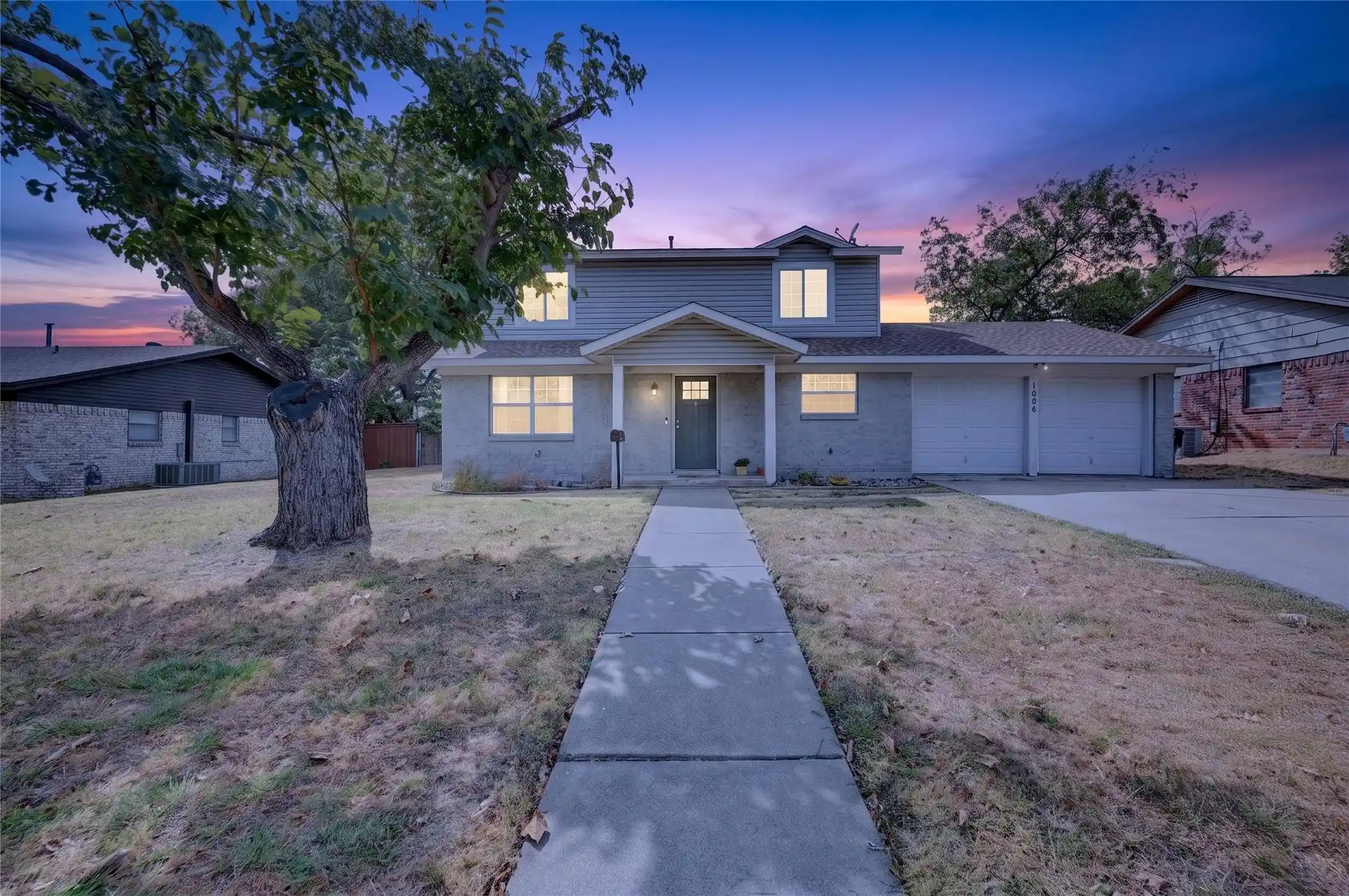 Photo 1 of Single family home for sale at 1804 Mims St, Fort Worth, TX 76112 | MLS# 21383844 | Listing updated on 2026-10-11