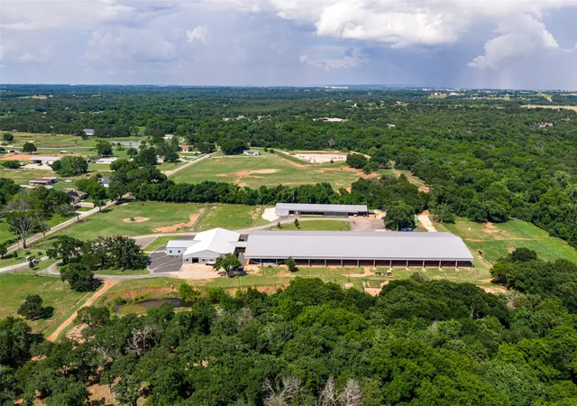 Photo 3 of Single family home for sale at 9050 County Rd 519, Alvarado, TX 76009 | MLS# 21384451 | Listing updated on 2026-09-21