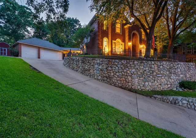 Single family home for sale at 3145 Joyce Ct, Grapevine, TX 76051 | MLS# 21384623 | Listing updated on 2026-10-08