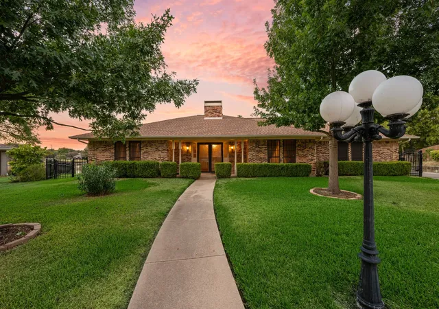 Photo 2 of Single family home for sale at 4813 Woodcreek Ct, North Richland Hills, TX 76180 | MLS# 21383111 | Listing updated on 2026-10-09