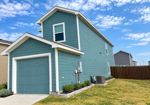 Photo 2 of Single family home for sale at 156 Boxberry Way, Princeton, TX 75407 | MLS# 21382951 | Listing updated on 2026-09-17