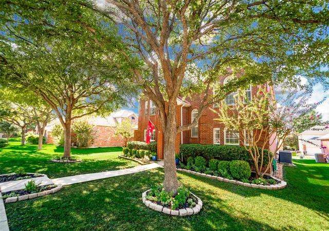 Photo 2 of Single family home for sale at 7947 Quiet Meadow Ln, Frisco, TX 75033 | MLS# 21384795 | Listing updated on 2026-10-09