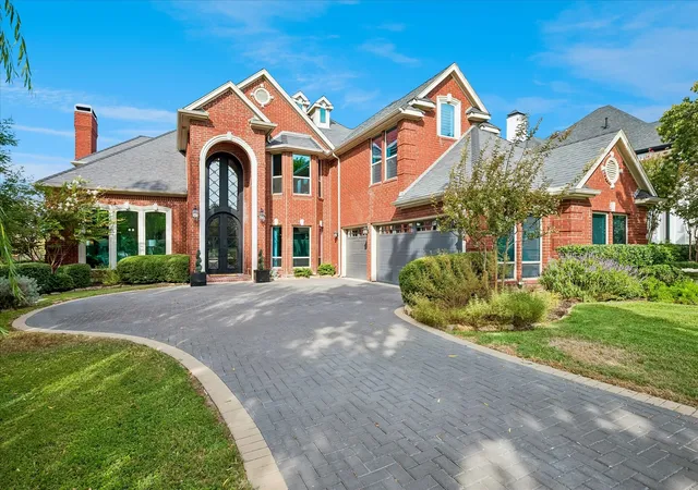 Photo 1 of Single family home for sale at 7501 Sweetgum Dr, Irving, TX 75063 | MLS# 21335232 | Listing updated on 2026-10-05