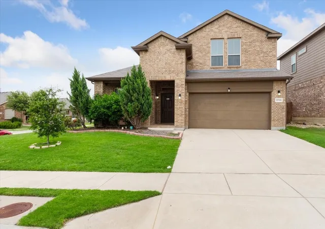 Photo 2 of Single family home for sale at 1713 Falling Star Dr, Haslet, TX 76052 | MLS# 21384876 | Listing updated on 2026-10-06