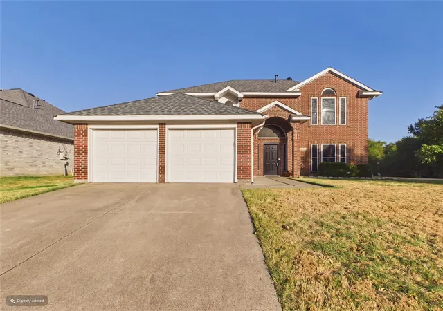 Photo 3 of Single family home for sale at 4503 Queenswood Dr, Grand Prairie, TX 75052 | MLS# 21378978 | Listing updated on 2026-10-09