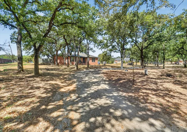 Photo 2 of Single family home for sale at 3520 Old Dennis Rd, Weatherford, TX 76087 | MLS# 21382239 | Listing updated on 2026-09-30