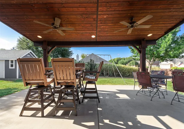 Photo 2 of Single family home for sale at 910 Elk Horn Dr, Midlothian, TX 76065 | MLS# 21383414 | Listing updated on 2026-10-09