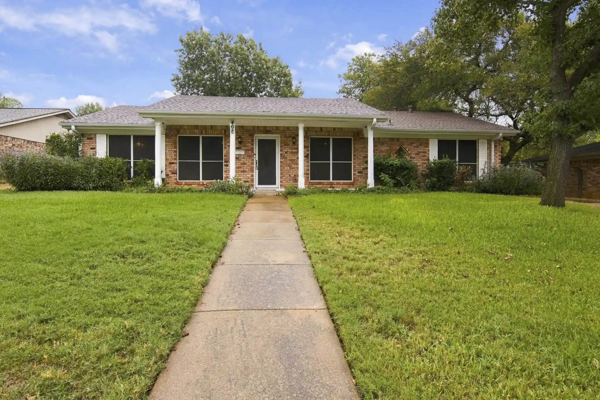 Photo 1 of Single family home for sale at 408 Englewood Ln, Hurst, TX 76053 | MLS# 21385154 | Listing updated on 2026-10-21