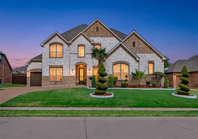 Photo 1 of Single family home for sale at 9810 Clubhouse Cir, Rowlett, TX 75089 | MLS# 21383480 | Listing updated on 2026-10-07