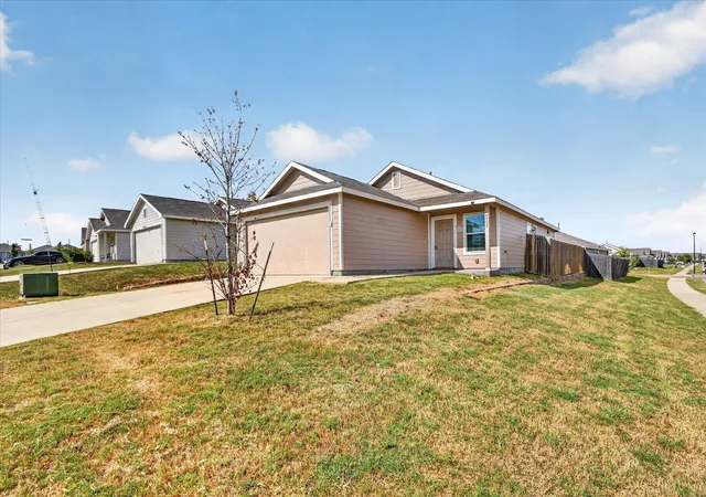 Photo 3 of Sale Pending at 2502 Coronado Way, Crandall, TX 75114 | MLS# 21385254 | Listing updated on 2026-10-08