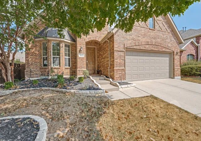 Photo 2 of Single family home for sale at 1601 Lake Way Dr, Little Elm, TX 75068 | MLS# 21385001 | Listing updated on 2026-09-22