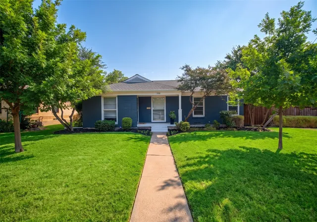 Single family home for sale at 346 Classen Dr, Dallas, TX 75218 | MLS# 21385318