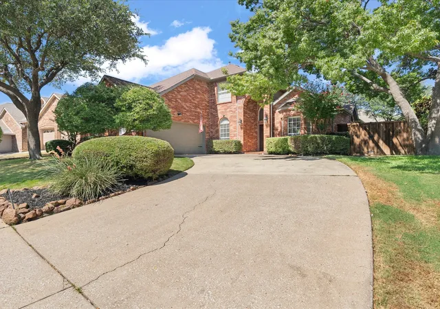 Photo 2 of Single family home for sale at 2710 Parkside Ln, Mc Kinney, TX 75072 | MLS# 21377082 | Listing updated on 2026-10-07