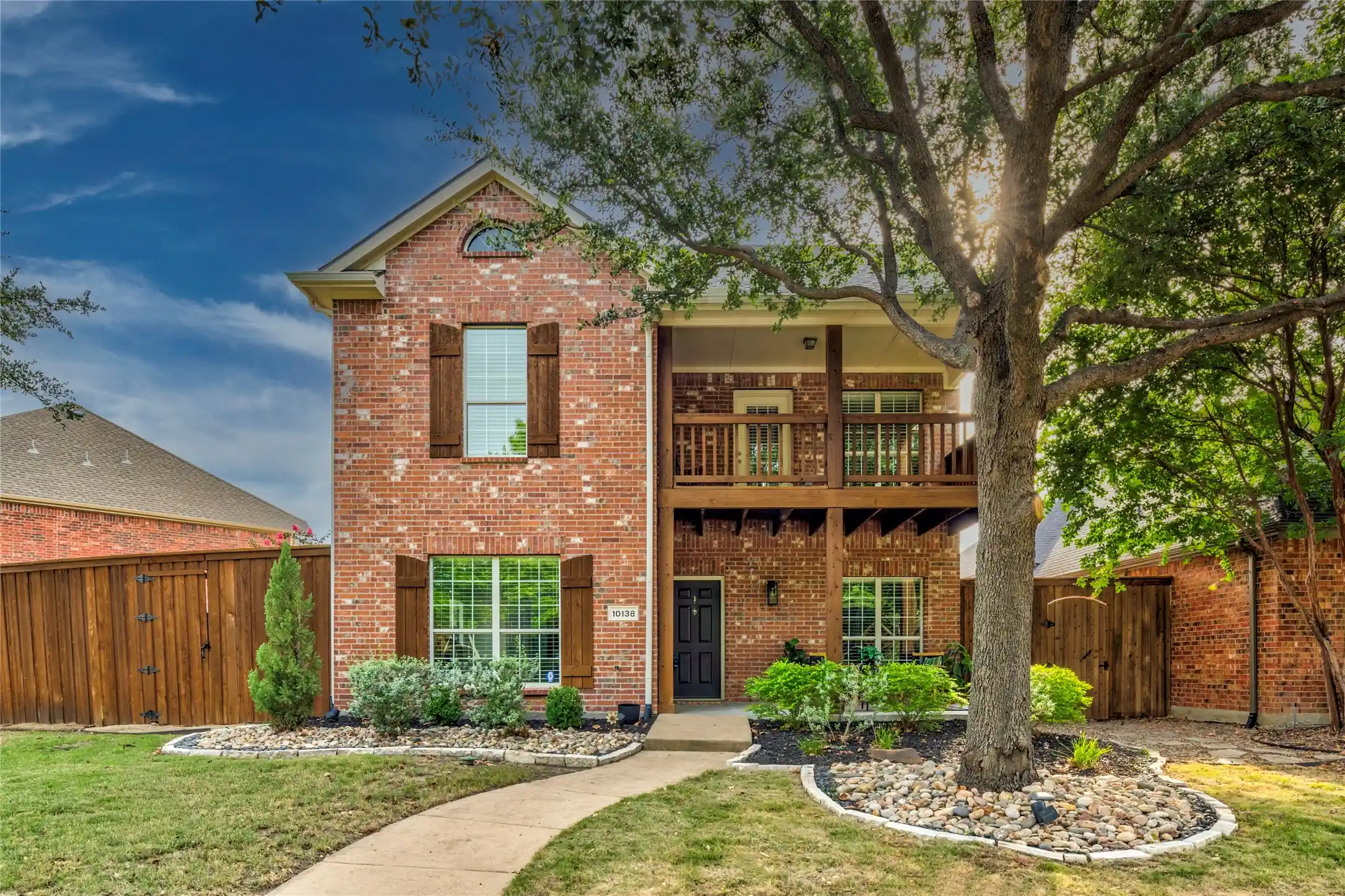 Photo 1 of Single family home for sale at 10138 Planters Row Dr, Frisco, TX 75033 | MLS# 21385136 | Listing updated on 2026-10-29