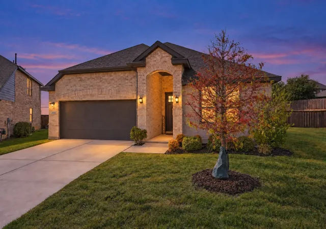 Photo 1 of Single family home for sale at 4100 Mistflower Way, Argyle, TX 76226 | MLS# 21385355 | Listing updated on 2026-10-07
