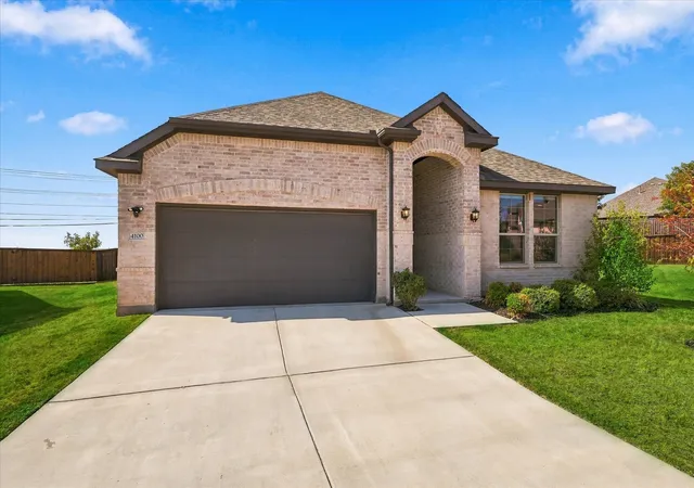 Photo 3 of Single family home for sale at 4100 Mistflower Way, Argyle, TX 76226 | MLS# 21385355 | Listing updated on 2026-10-07