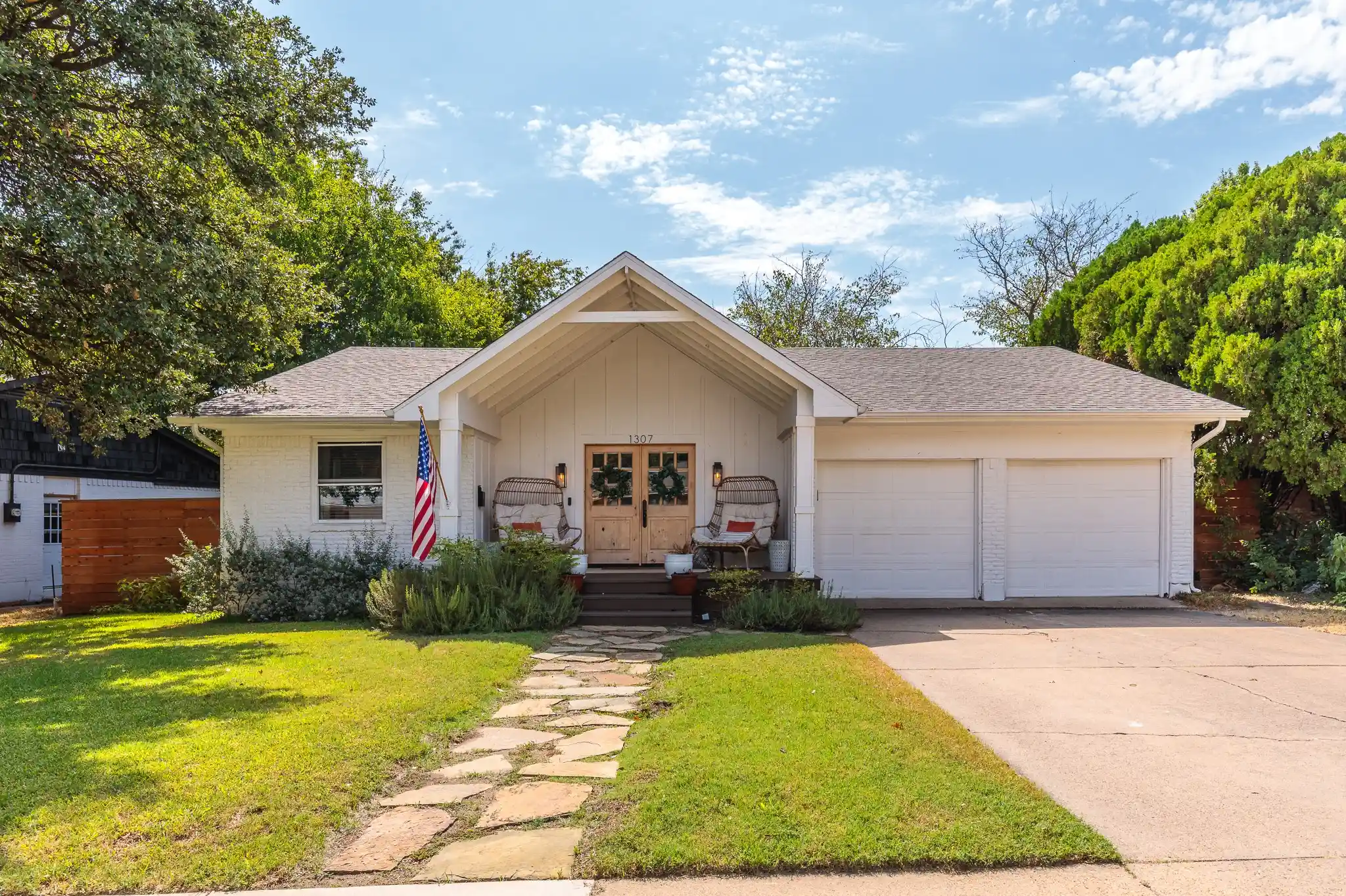 Single family home for sale at 1307 Magnolia Dr, Richardson, TX 75080 | MLS# 21384508