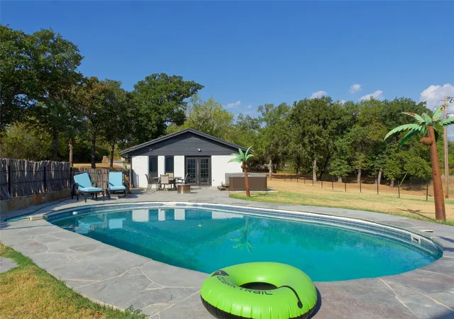 Photo 1 of Single family home for sale at 153 Wagner Rd, Saint Jo, TX 76265 | MLS# 21382967 | Listing updated on 2026-09-17