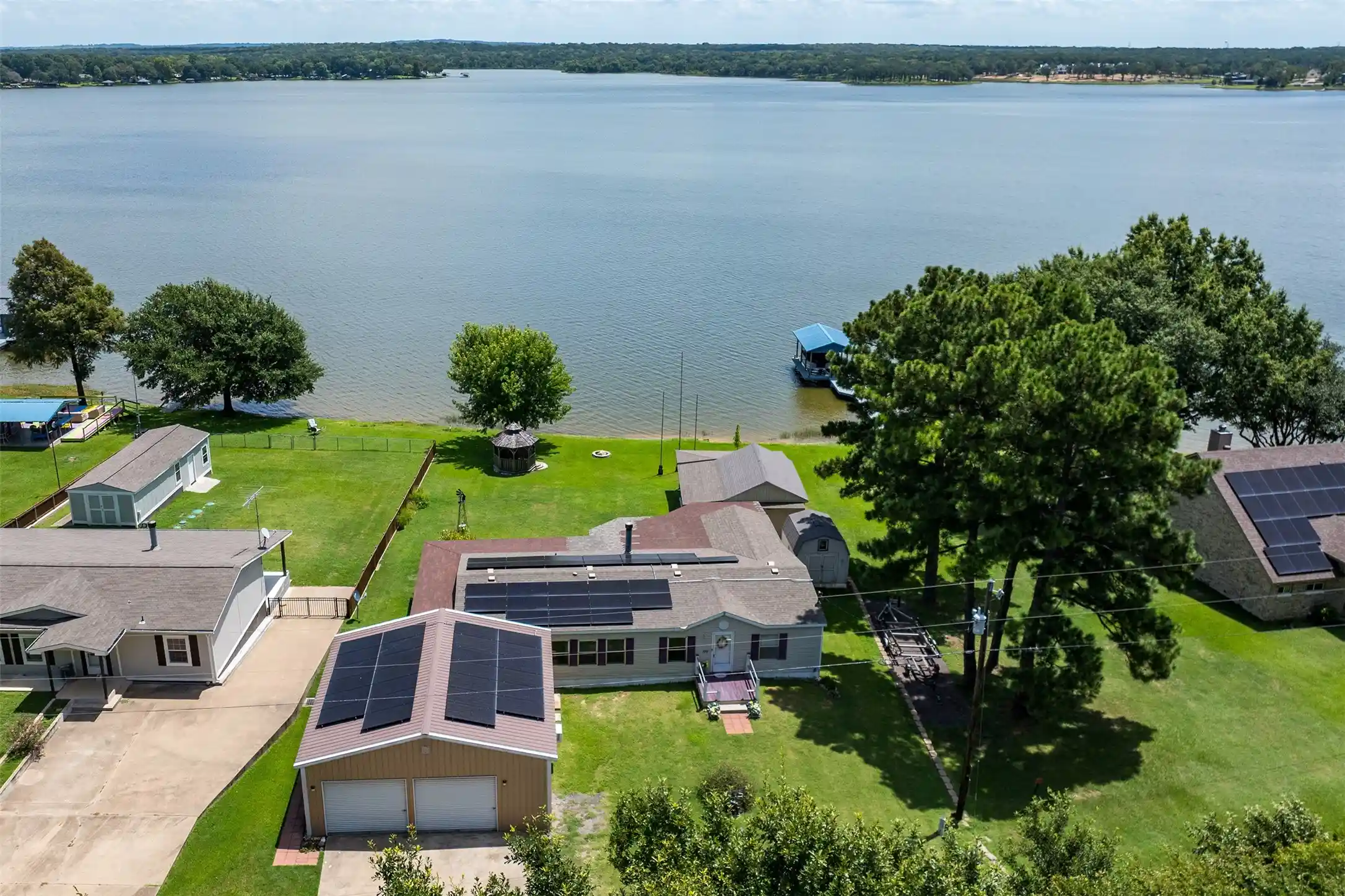 Photo 1 of Single family home for sale at 175 Kings Row, Malakoff, TX 75148 | MLS# 21374139 | Listing updated on 2026-10-15