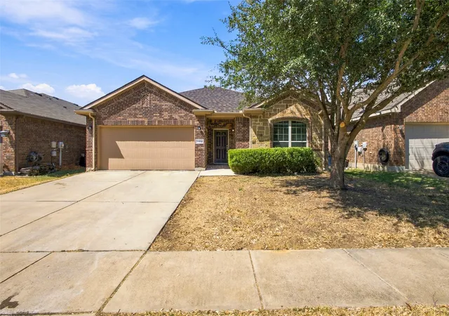 Photo 1 of Single family home for sale at 11808 Anna Grace Dr, Burleson, TX 76028 | MLS# 21384949 | Listing updated on 2026-09-16