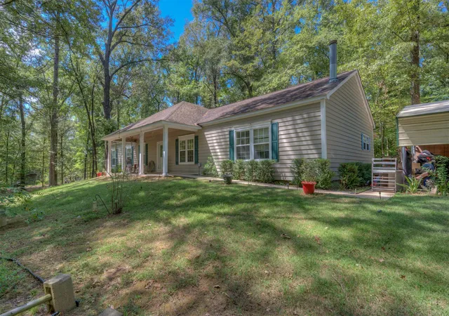 Single family home for sale at 891 Linton Bellevue Rd, Benton, LA 71006 | MLS# 21385751