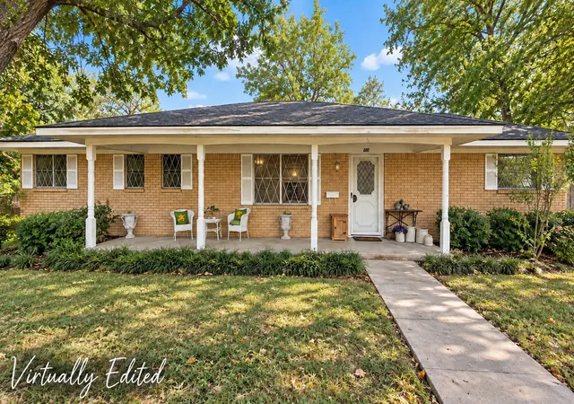 Photo 1 of Single family home for sale at 600 Carroll St, Kerens, TX 75144 | MLS# 21385756 | Listing updated on 2026-09-22